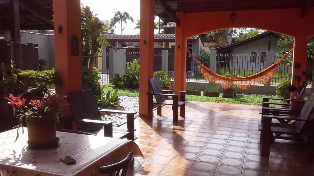 Casa espaçosa com piscina - aluguel temporário - praia das t
