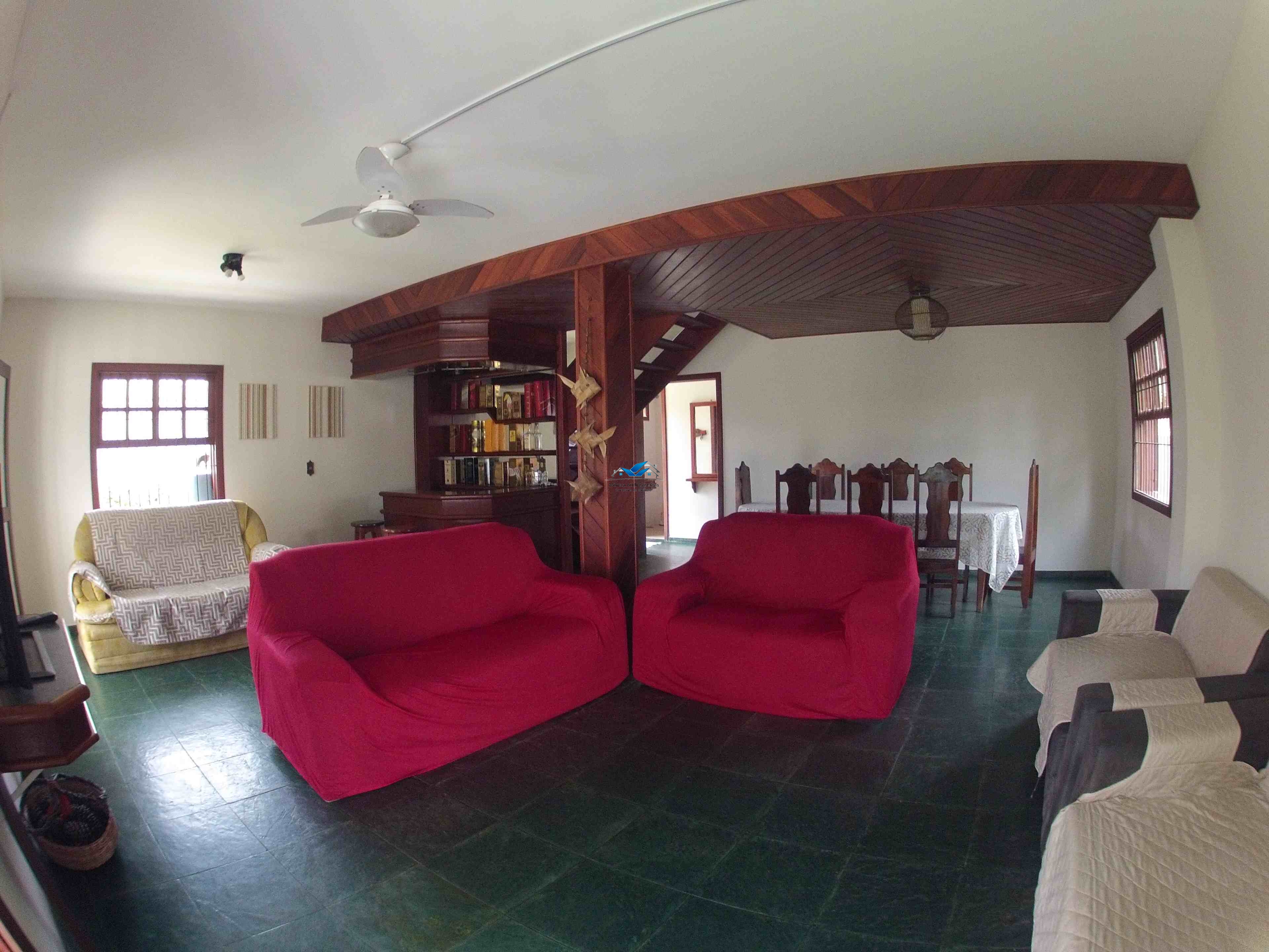 Casa com piscina na praia grande para 20 pessoas a 1 quartei