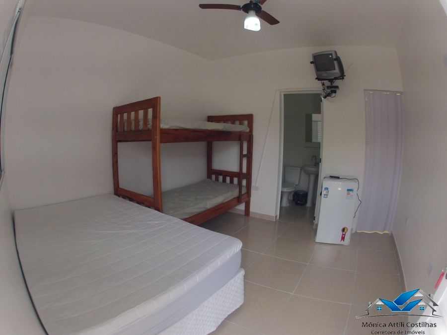 Casa na praia grande para 50 pessoas