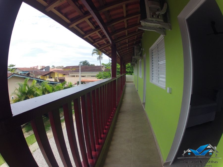 Casa na praia grande para 50 pessoas