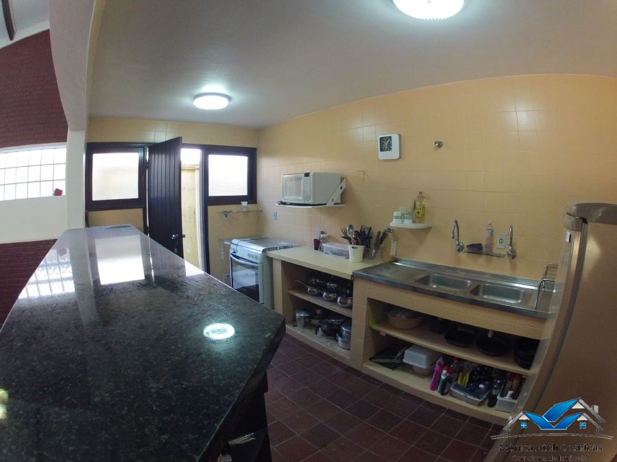 Casa espaçosa a 200 m do mar da praia da enseada