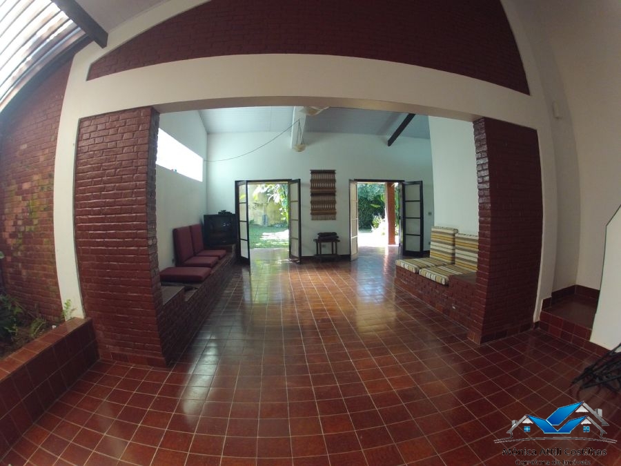 Casa espaçosa a 200 m do mar da praia da enseada