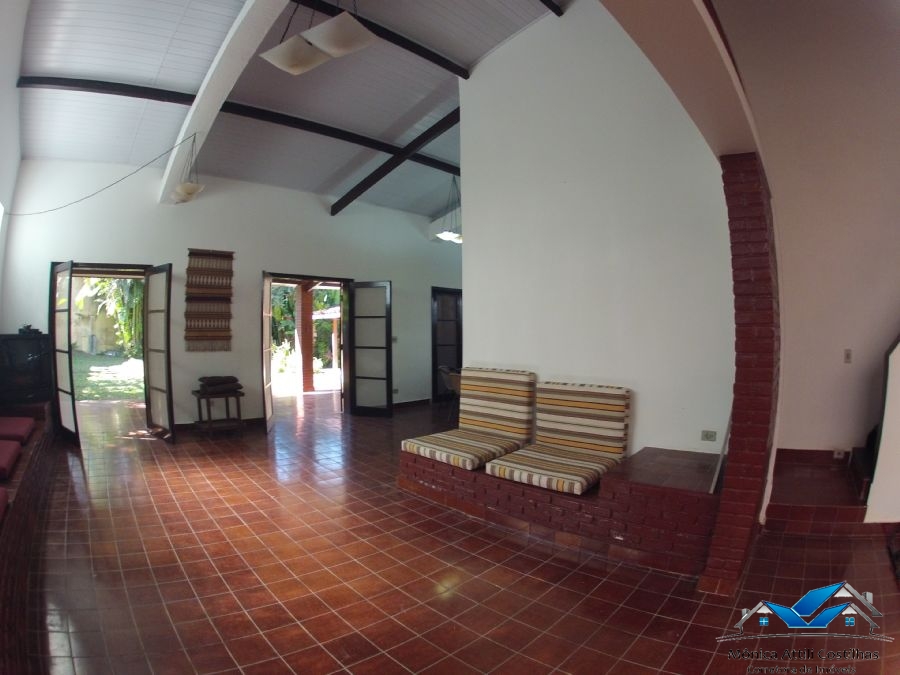 Casa espaçosa a 200 m do mar da praia da enseada