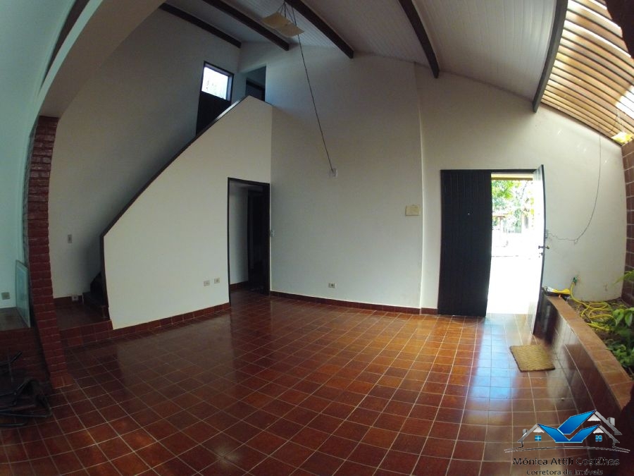 Casa espaçosa a 200 m do mar da praia da enseada