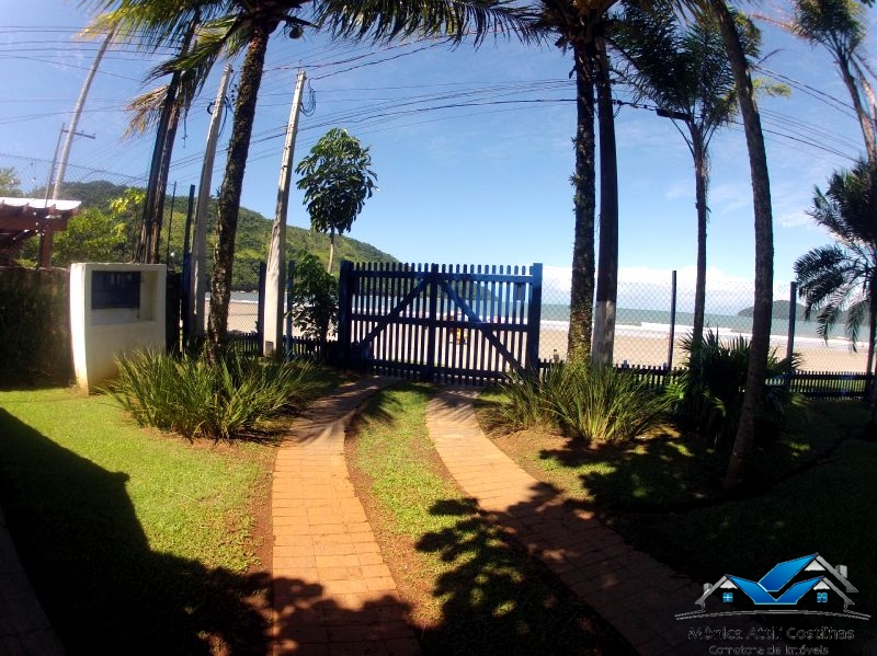 Casa pé na areia - praia da enseada - ótima localização