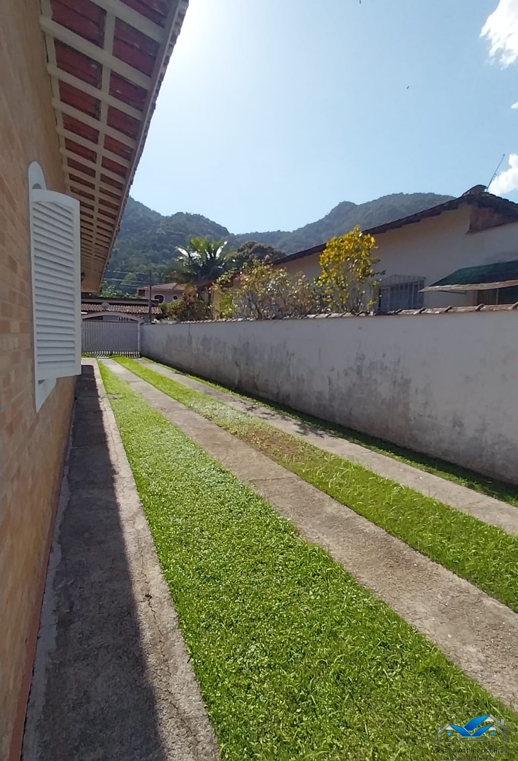 Bela casa no bairro do pereque mirim com 4 dormitórios em ru