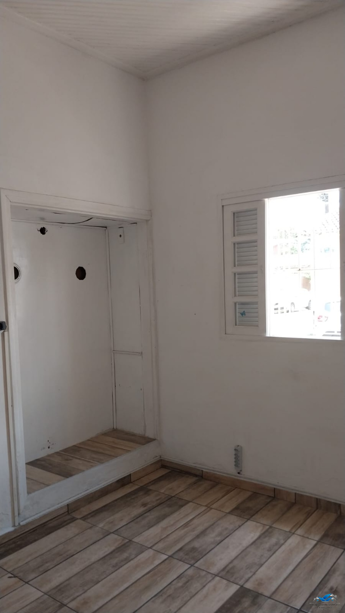 Oportunidade! imóvel de esquina no centro (1 quarteirão da c