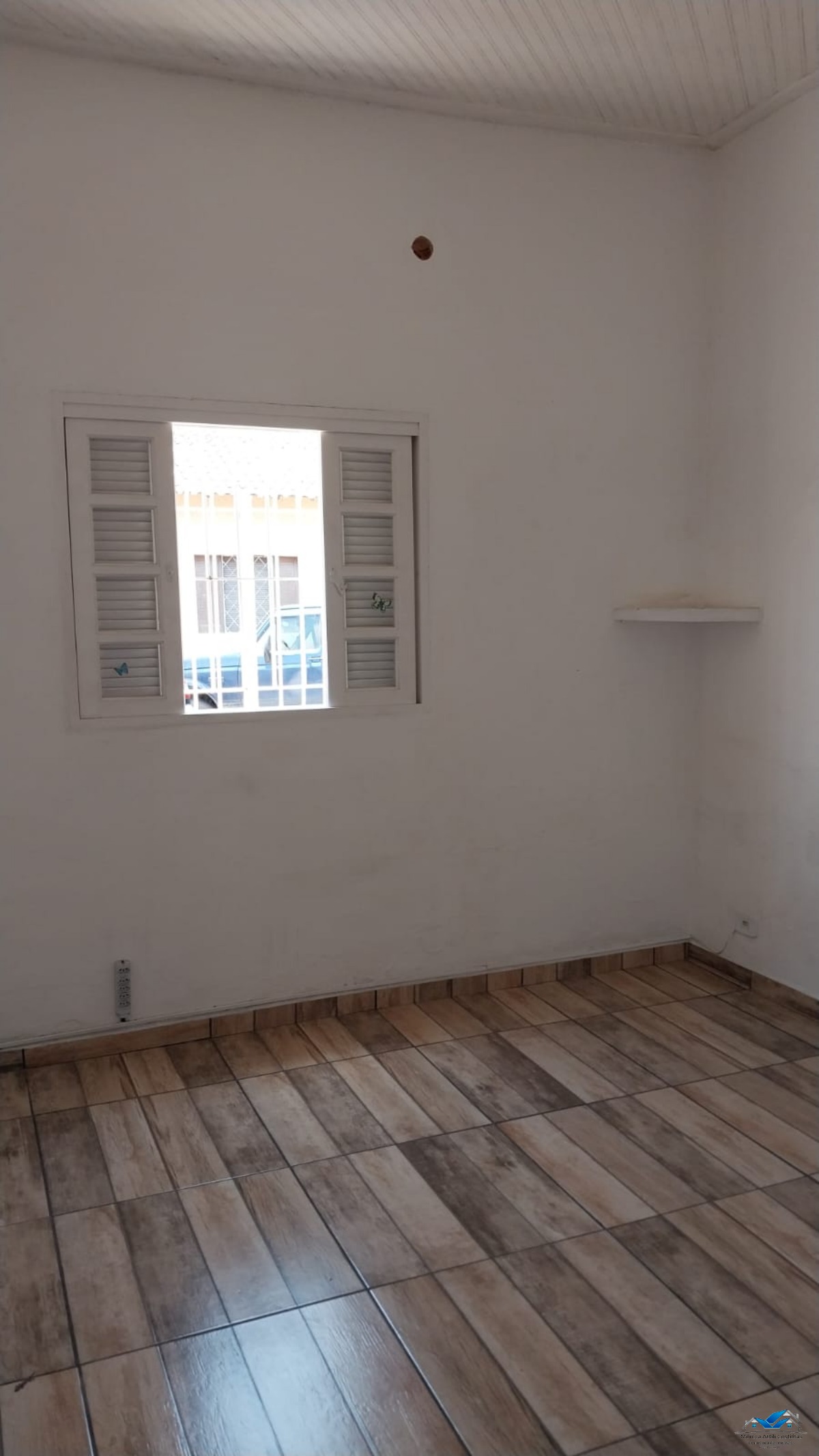 Oportunidade! imóvel de esquina no centro (1 quarteirão da c