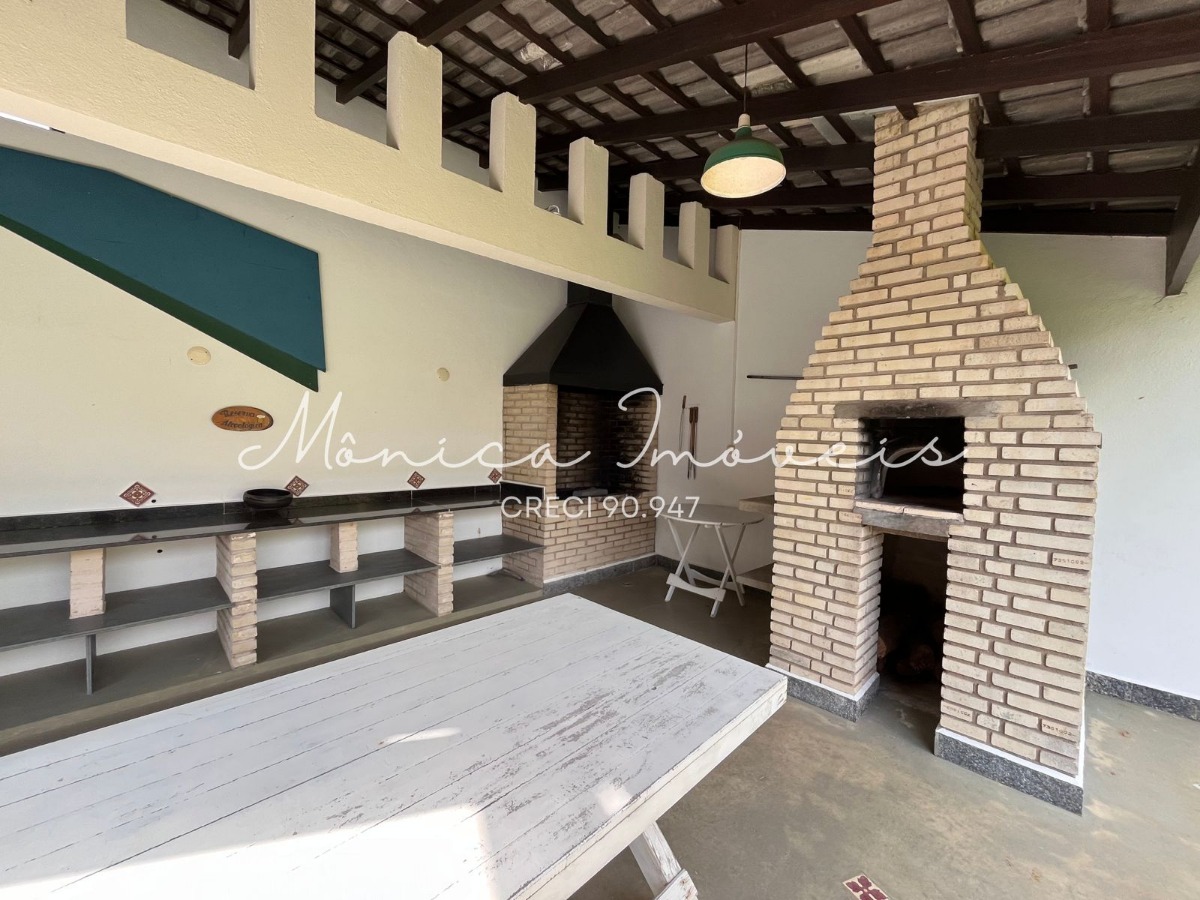 Casa com 7 dormitórios (sendo 5 suits) - ideal para renda