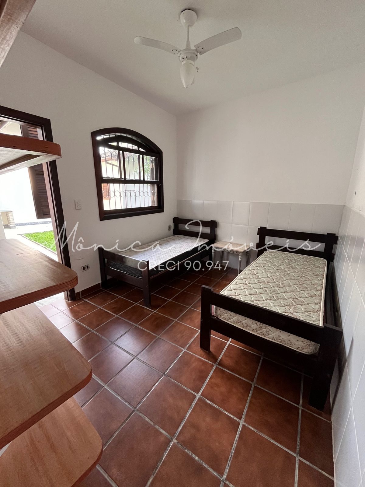 Casa com 7 dormitórios (sendo 5 suits) - ideal para renda