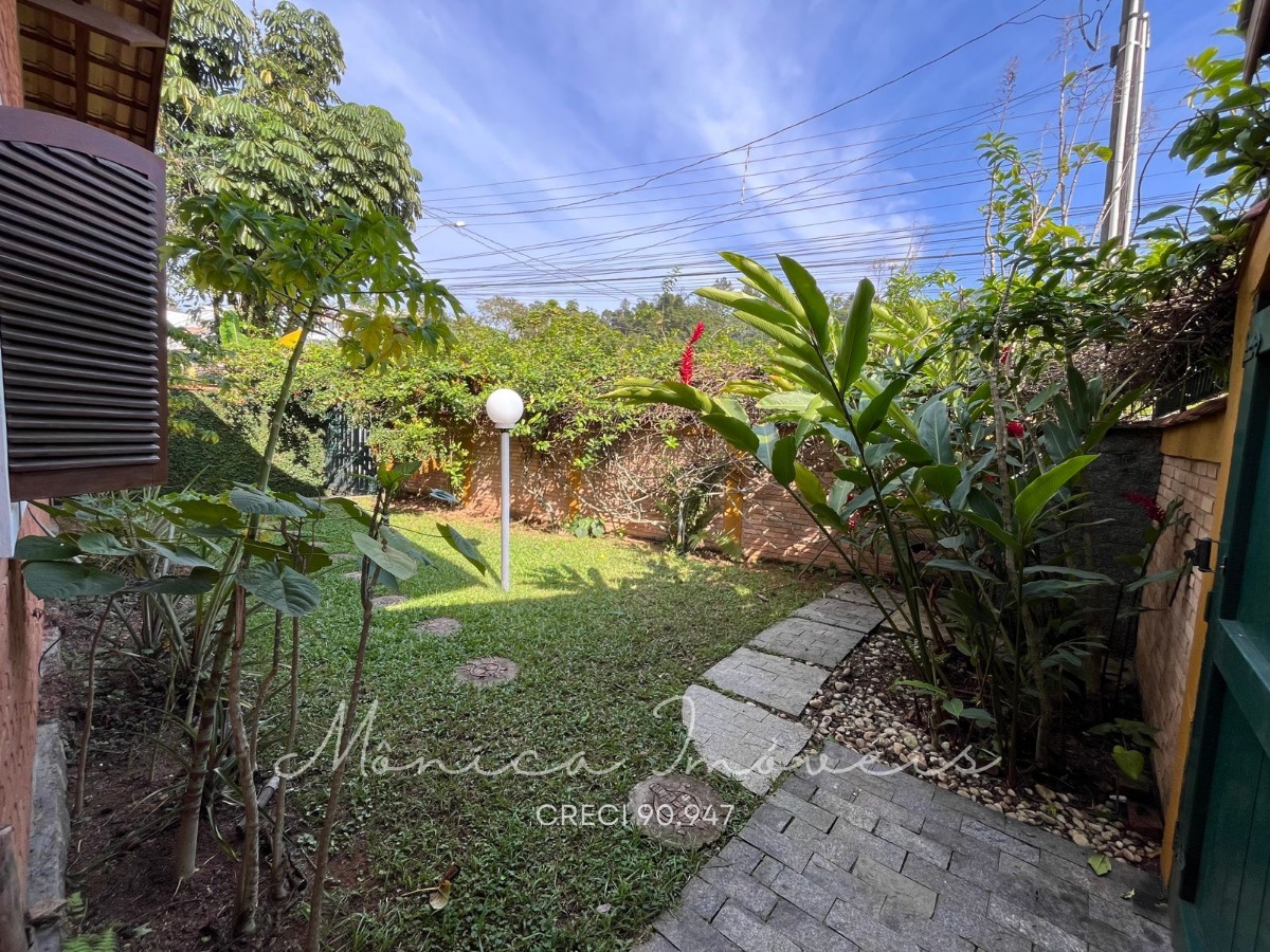 Lindo imóvel residencial a 80 mts da praia