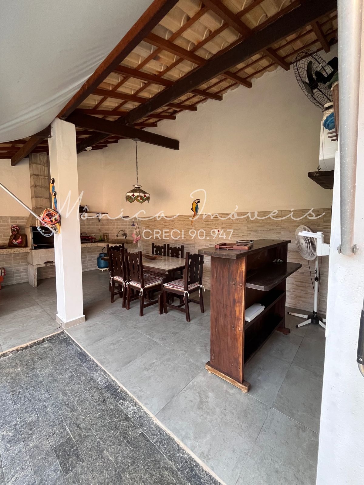 Lindo imóvel residencial a 80 mts da praia